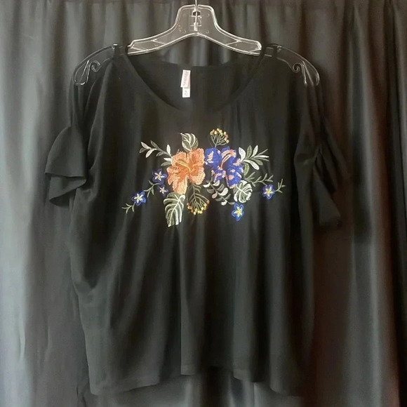 Xhilaration Tops - Floral‎ Mesh Tee